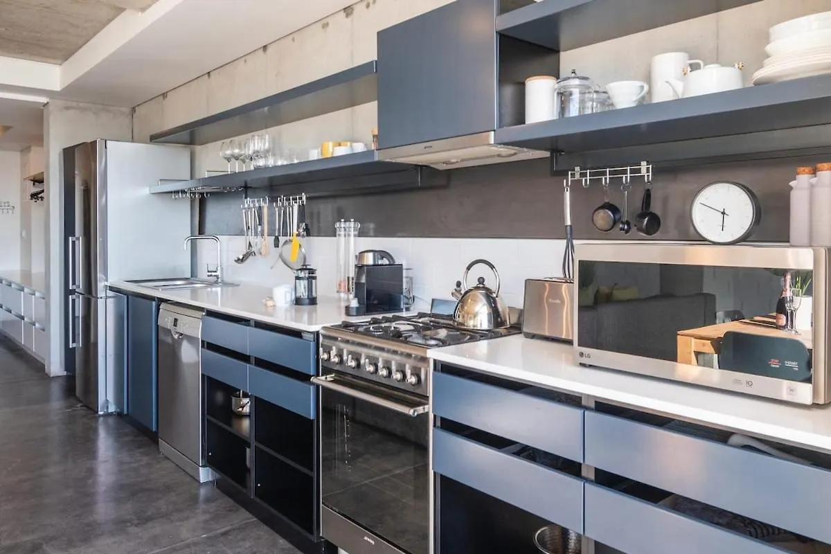 40 On L Modern Oasis With Stunning Views Daire Cape Town